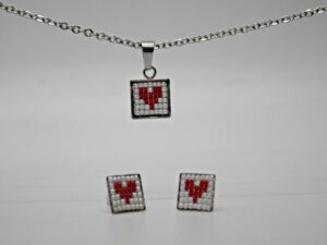 Cercei / Set micuți inimioare roșii