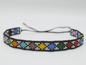 Colier ţesut, motiv romburi colorate